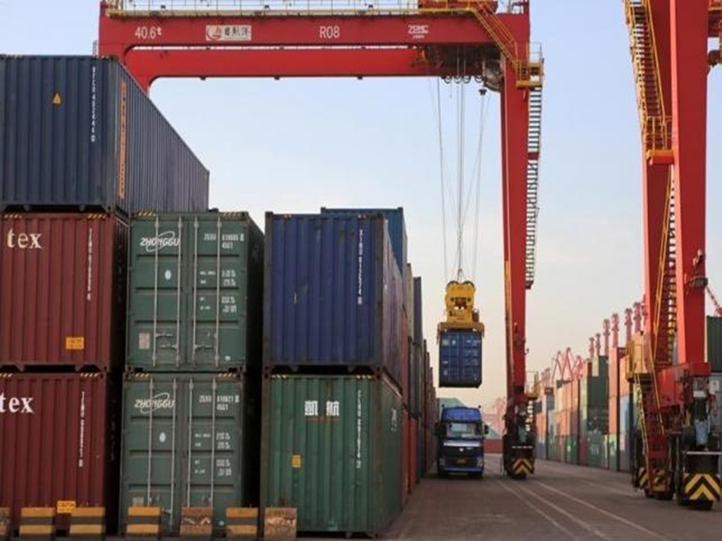 Xuất nhập khẩu Trung Quốc tiếp tục chứng kiến nhiều thông số đáng lo ngại trong tháng 9 - Ảnh: Reuters