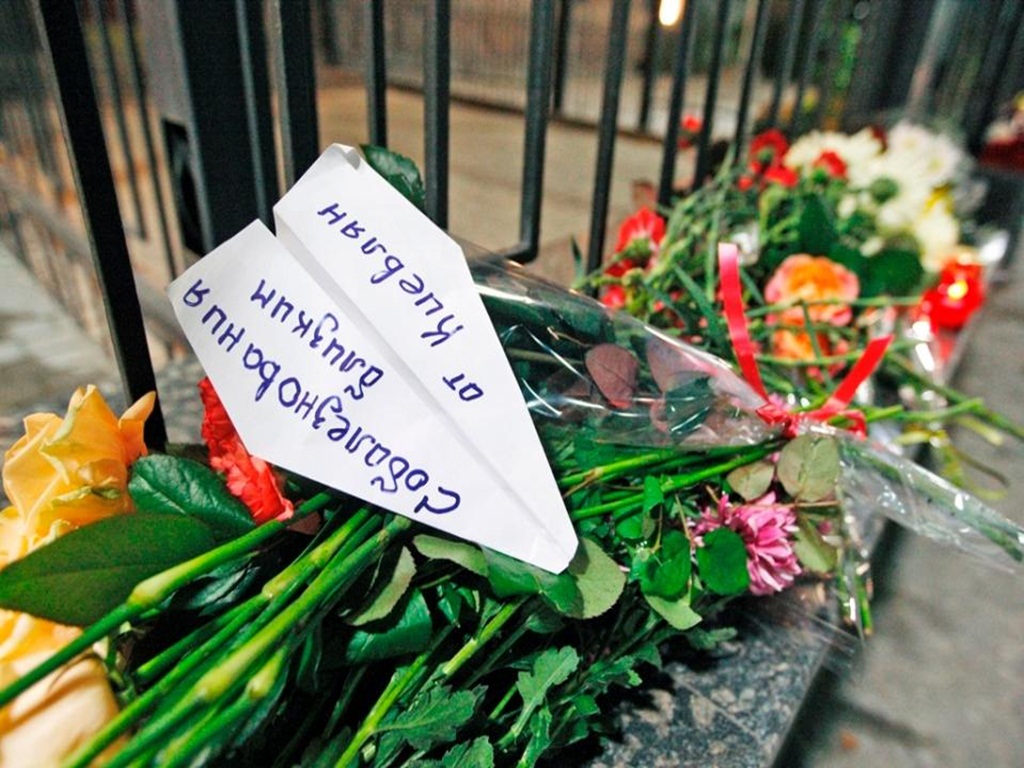 Tổng thống Vladimir Putin tuyên bố quốc tang vào ngày 1.11 để tưởng nhớ nạn nhân trên chuyến bay trở về Nga từ Ai Cập - Ảnh: AFP