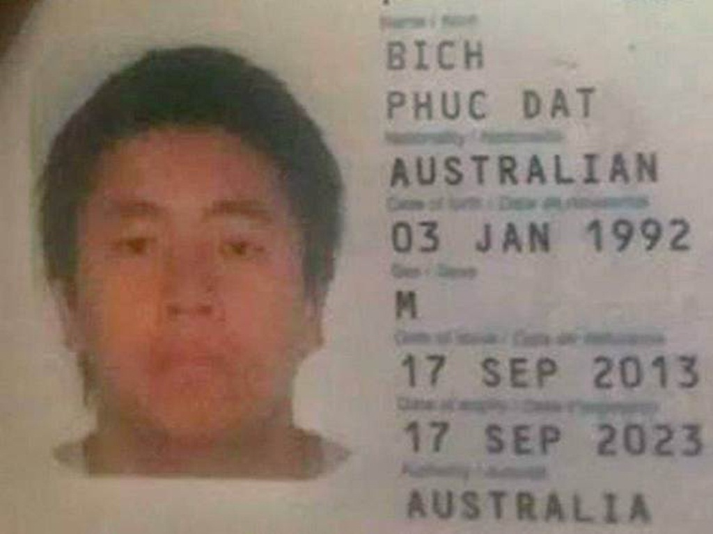 Phúc Đạt Bích, một người Úc gốc Việt, đã chụp màn hình hộ chiếu để chứng minh cái tên của anh là thật - Ảnh chụp màn hình Facebook