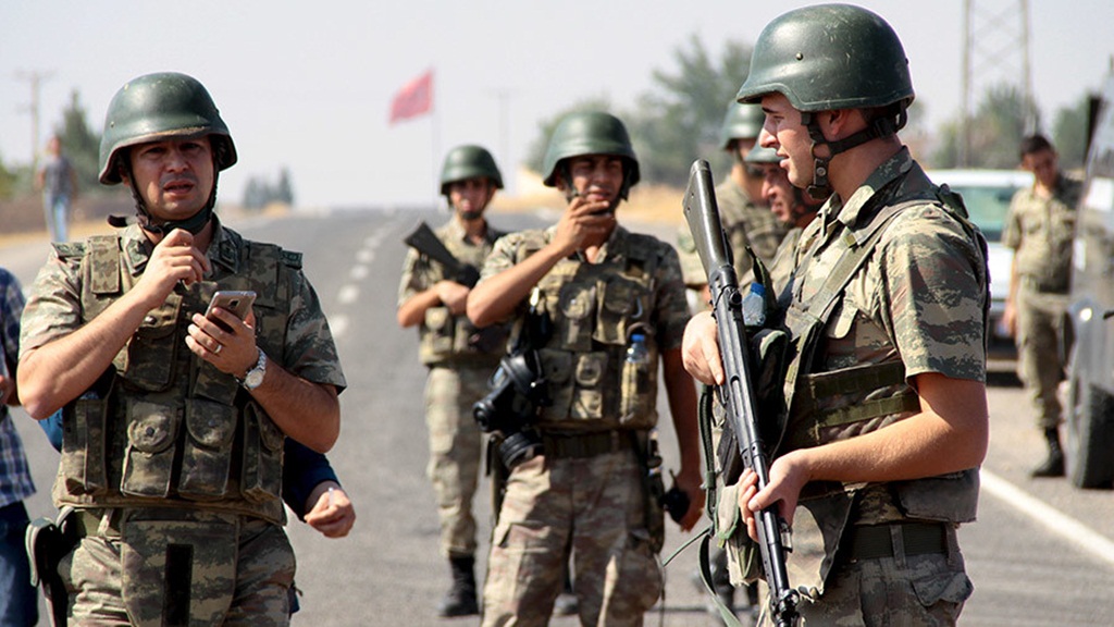 Quân đội Thổ Nhĩ Kỳ có động thái dịch chuyển, nhưng chưa rút hẳn khỏi Iraq theo yêu cầu - Ảnh: Reuters