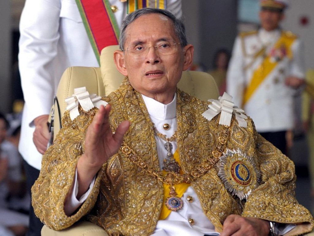 Thái Lan trừng phạt nặng tội phỉ báng Hoàng gia - Ảnh: AFP