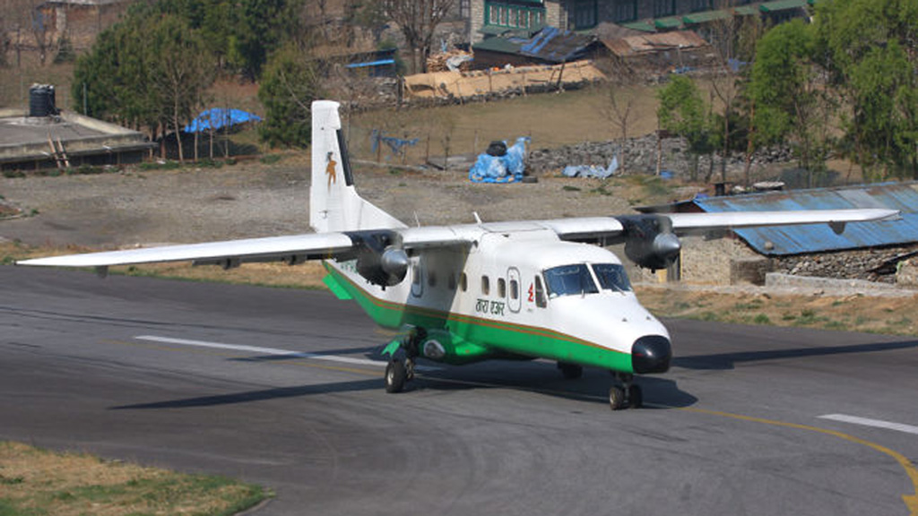 Một máy bay nhỏ Twin Otter của hãng Tara Air (Nepal) mất tích sau 18 phút bay ngày 24.2 - Ảnh: Tara Air