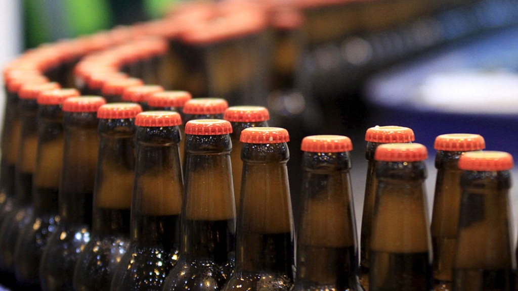 Một nghiên cứu gây tranh cãi ở Đức về loại chất gây ung thư có trong bia - Ảnh: Reuters