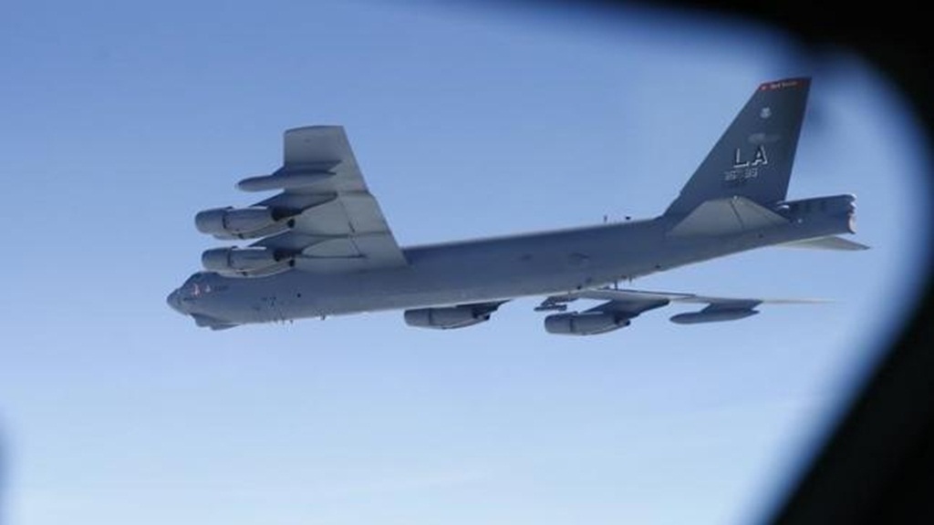 Mỹ đưa 3 chiếc B-52 sang Tây Ban Nha để chuẩn bị tham gia đợt tập trận với Na Uy - Ảnh: Reuters