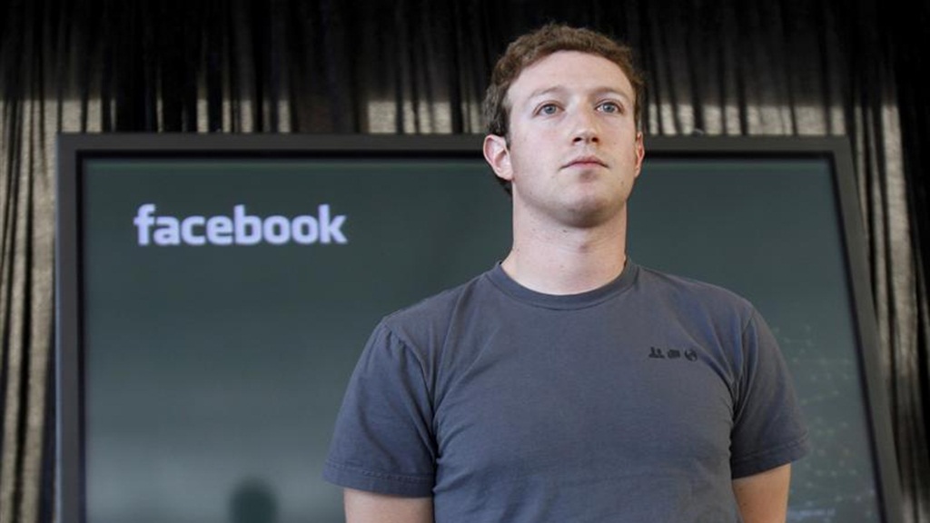 Sự đơn giản không bao giờ lỗi thời. Những chiếc áo tối giản của Mark Zuckerberg chứng tỏ điều đó - Ảnh: Reuters