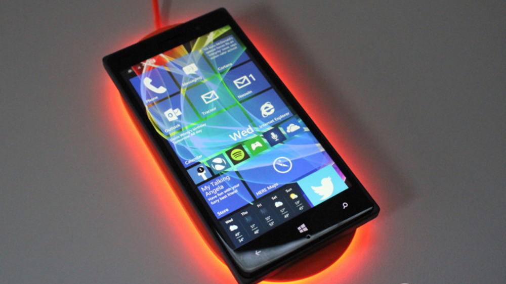 Sở hữu vỏ kim loại nhưng chiếc Lumia đầu năm sau chỉ c&oacute; cấu h&igrave;nh tầm trung - Ảnh chụp m&agrave;n h&igrave;nh