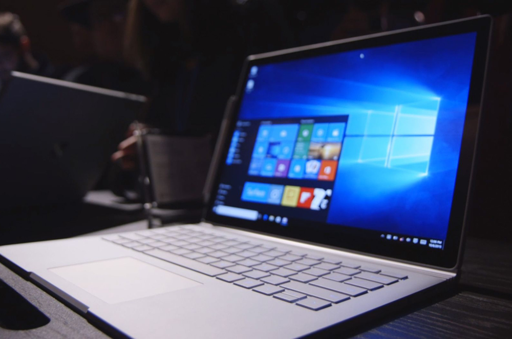 Surface Book với khả năng tháo rời linh hoạt -  Ảnh: Microsoft