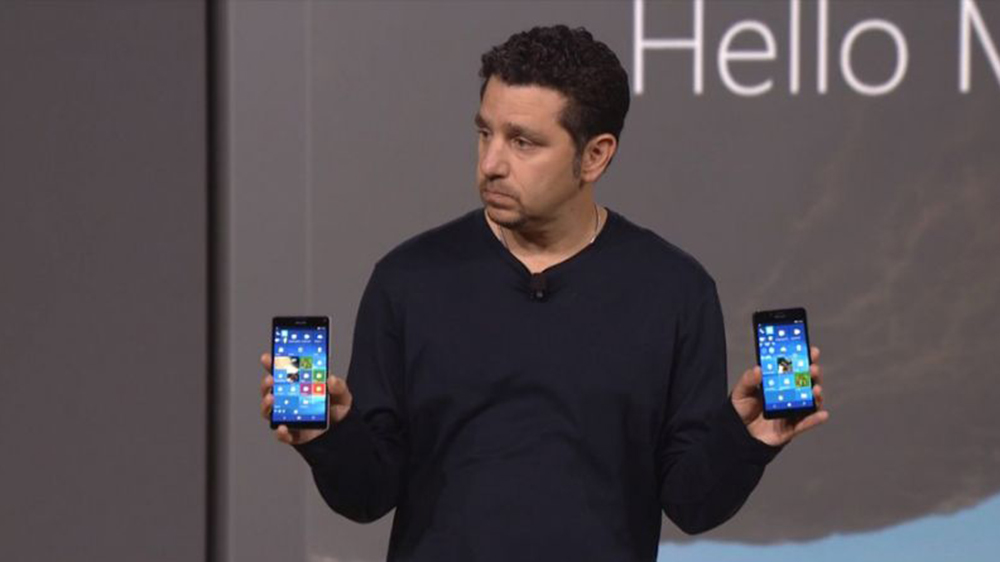 Lumia 950 và 950 XL là những nỗ lực mới nhất cho nền tảng di động của Microsoft - Ảnh: AFP