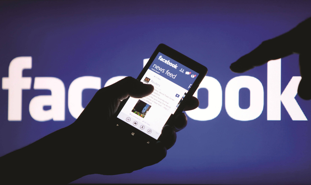 Facebook sẽ cho người dùng cơ hội sử dụng lại tên giả vào tháng 12 tới - Ảnh: AFP