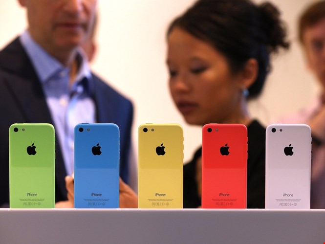 iPhone 6C sẽ dùng màn hình 4 inch như iPhone 5C nhưng không sử dụng vỏ nhựa - Ảnh: AFP