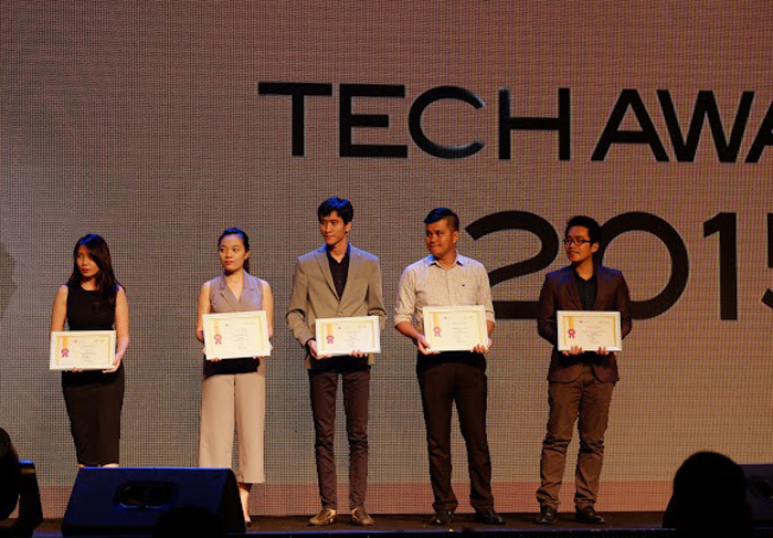 Nhóm hạng mục giải thưởng điện thoại giành chiến thắng tại Tech Awards 2015 - Ảnh: T.Luân