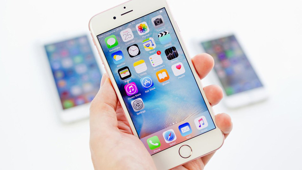 iPhone mang đến những trải nghiệm người dùng tốt hơn so với Android - Ảnh: AFP