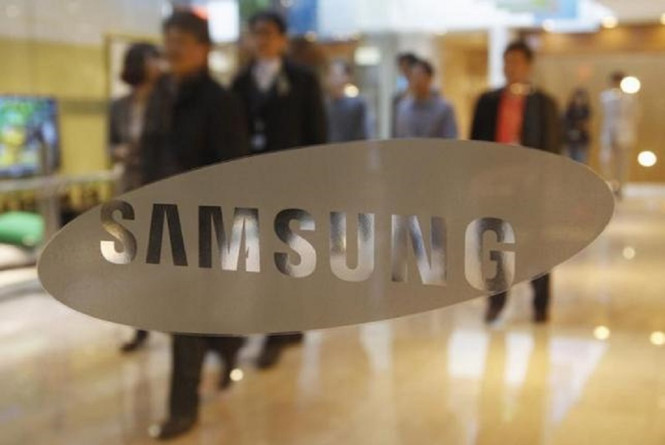 Smartphone của Samsung đang không còn là lựa chọn hàng đầu tại Trung Quốc - Ảnh: Reuters
