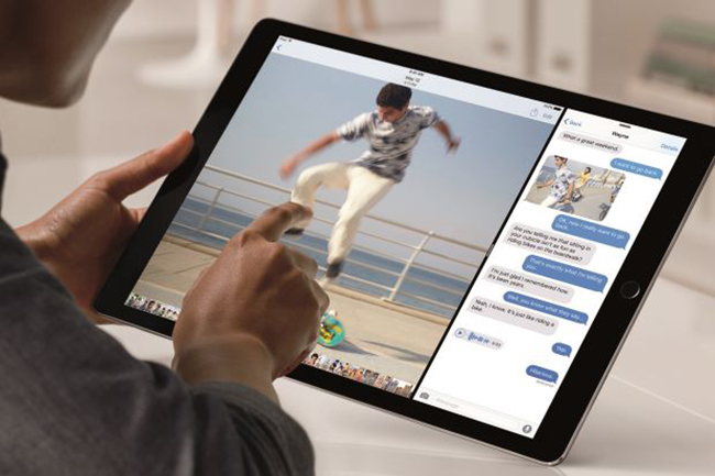 iPad Air 3 được xem là phiên bản màn hình nhỏ hơn của iPad Pro 12,9 inch - Ảnh: AFP