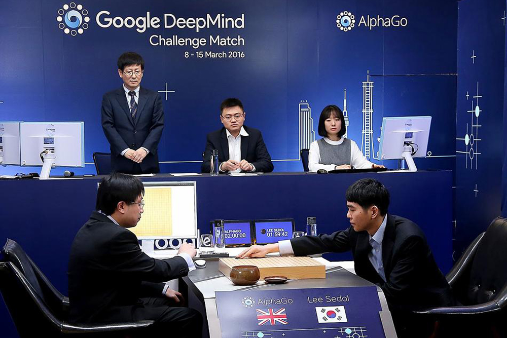 Sau rất nhiều nỗ lực, cuối cùng thì Lee Sedol đã phát hiện ra điểm yếu của AlphaGo - Ảnh: AFP