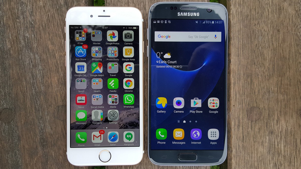 Màn hình lớn, nhưng kích thước của Galaxy S7 không quá to khi so với iPhone 6S