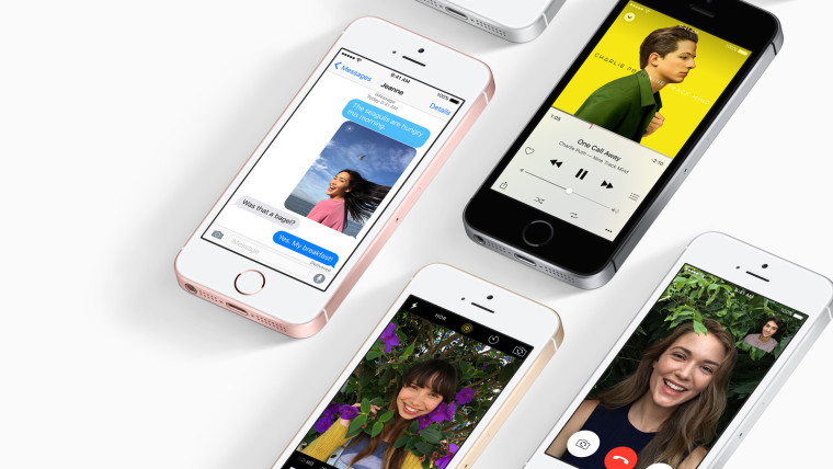 iPhone trong tương lai sẽ được chuyển sang dùng tấm nền màn hình OLED - Ảnh: Apple