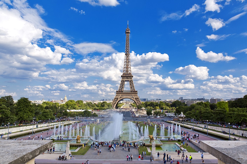 Có 7.000 triệu phú rời thủ đô nước Pháp trong năm qua - Ảnh: Shutterstock