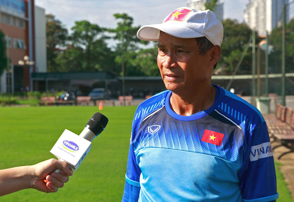 Phỏng vấn HLV Mai Đức Chung trước thềm trận đấu diễn ra
