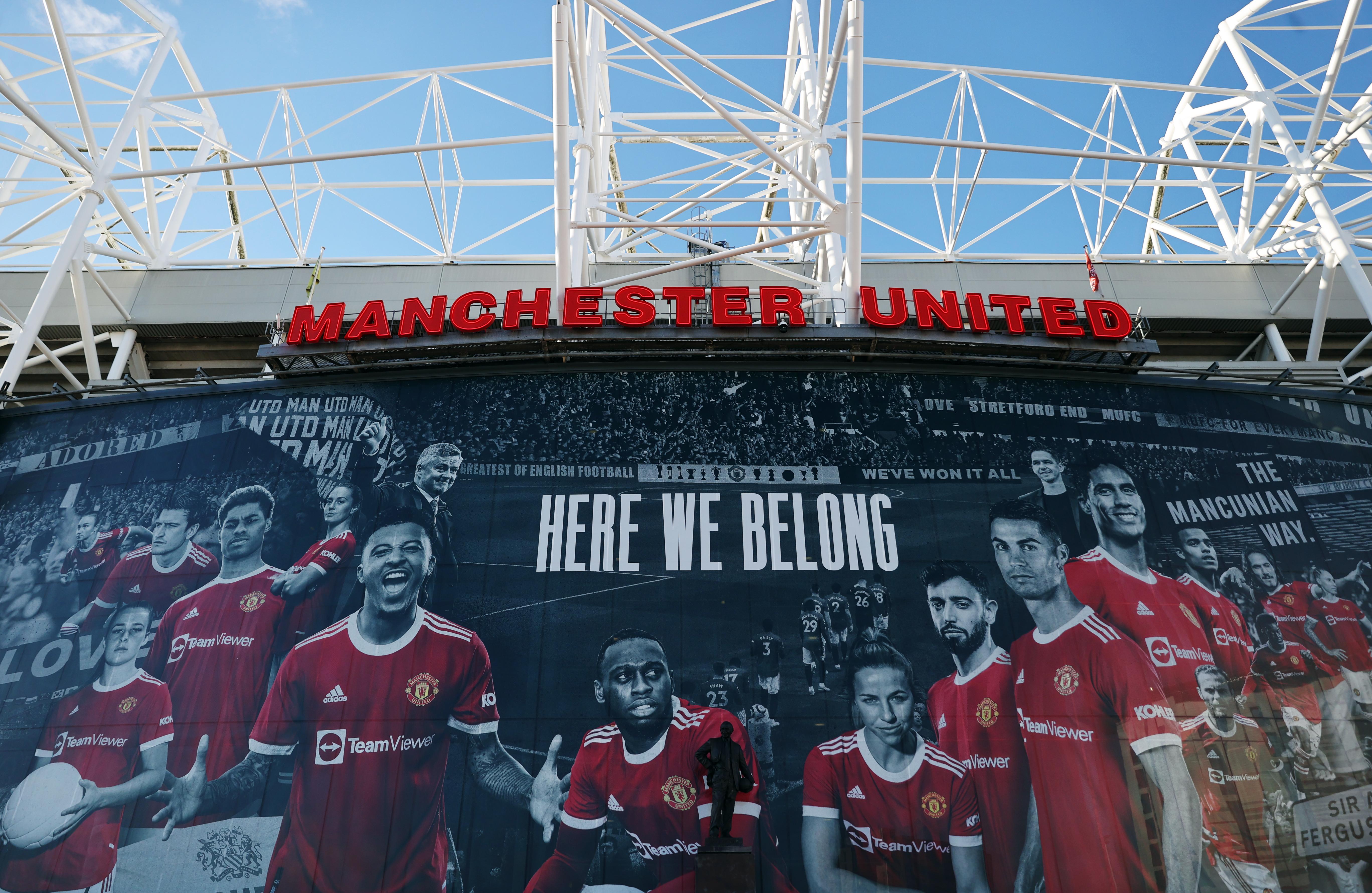 Hình nền : Manchester United, bóng đá, Logo, Nền đơn giản 1440x2560 -  housewave - 1467163 - Hình nền đẹp hd - WallHere