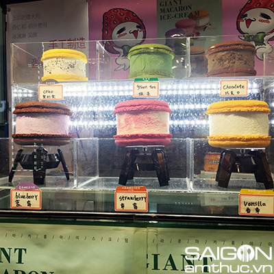Nhiều món Hàn Quốc hấp dẫn trong chợ Myeongdong - thánh địa mua sắm ở Seoul
