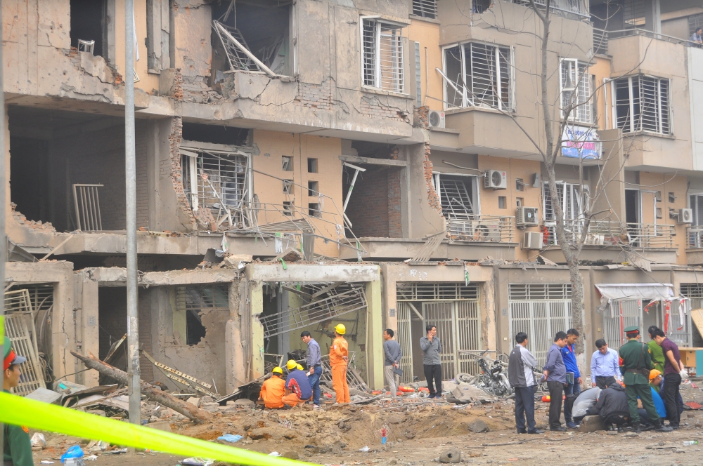 Hiện trường vụ nổ khiến 5 người tử vong ở Văn Phú, Hà Đông - Ảnh: Minh Chiến