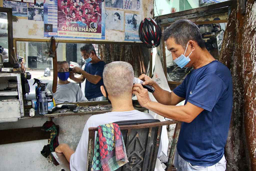 Đào Tạo Cắt Tóc Nam Tại TPHCM - Barber Shop Vũ Trí