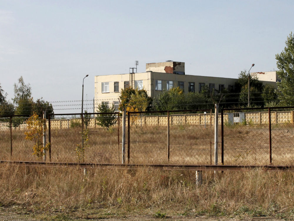 Khuôn viên doanh trại quân đội cũ ở Boguchar, nơi Nga dự định xây căn cứ quân sự - Ảnh: Reuters