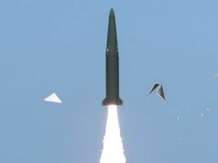 Hàn Quốc thủ thành công tên lửa Hyunmoo-2B hồi tháng 6.2015 - Ảnh: Reuters