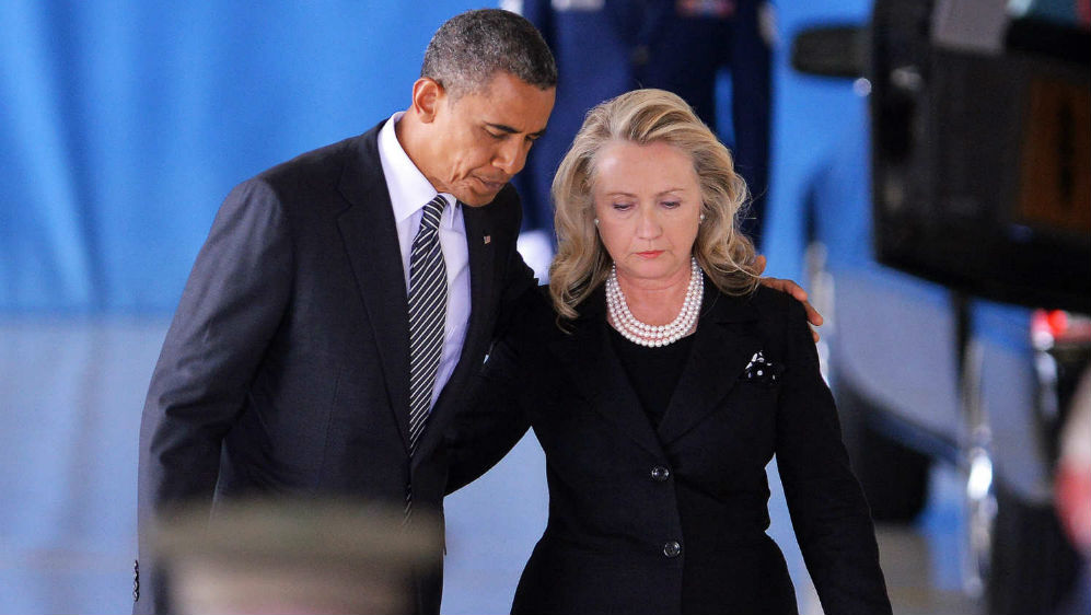 Nhà Trắng cho biết Tổng thống Obama và cựu ngoại trưởng Hillary “thỉnh thoảng” có trao đổi qua email - Ảnh: AFP