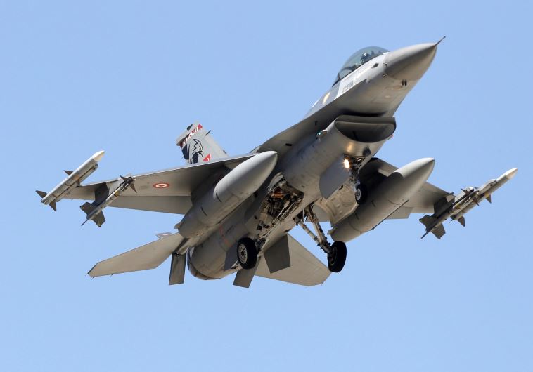 Một chiếc tiêm kích F-16 của Không quân Thổ Nhĩ Kỳ - Ảnh: Reuters