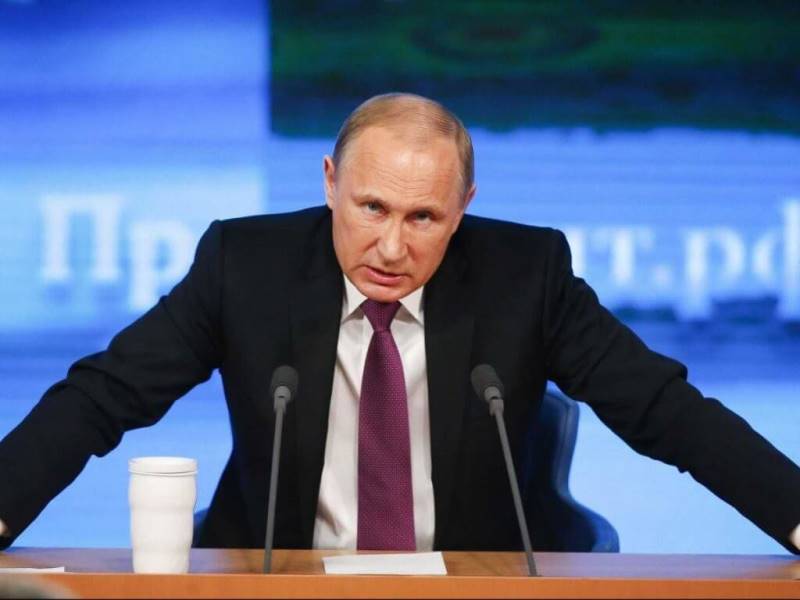 Tổng thống Nga: Hãy nhớ rằng nước Nga được đặt lên trên hết - Ảnh: Reuters