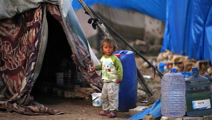 Hàng trăm nghìn trẻ em tị nạn Syria không được đến trường - Ảnh: Reuters