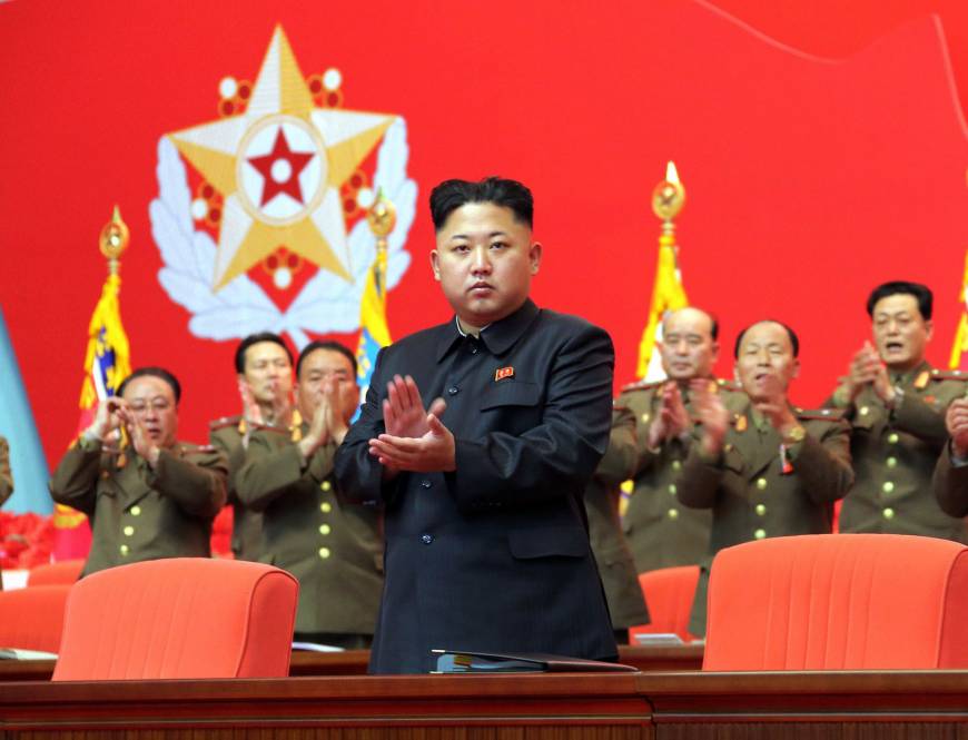 Lãnh đạo Triều Tiên, Kim Jong-un tuyên bố Bình Nhưỡng đã thu nhỏ được đầu đạn hạt nhân - Ảnh: Reuters