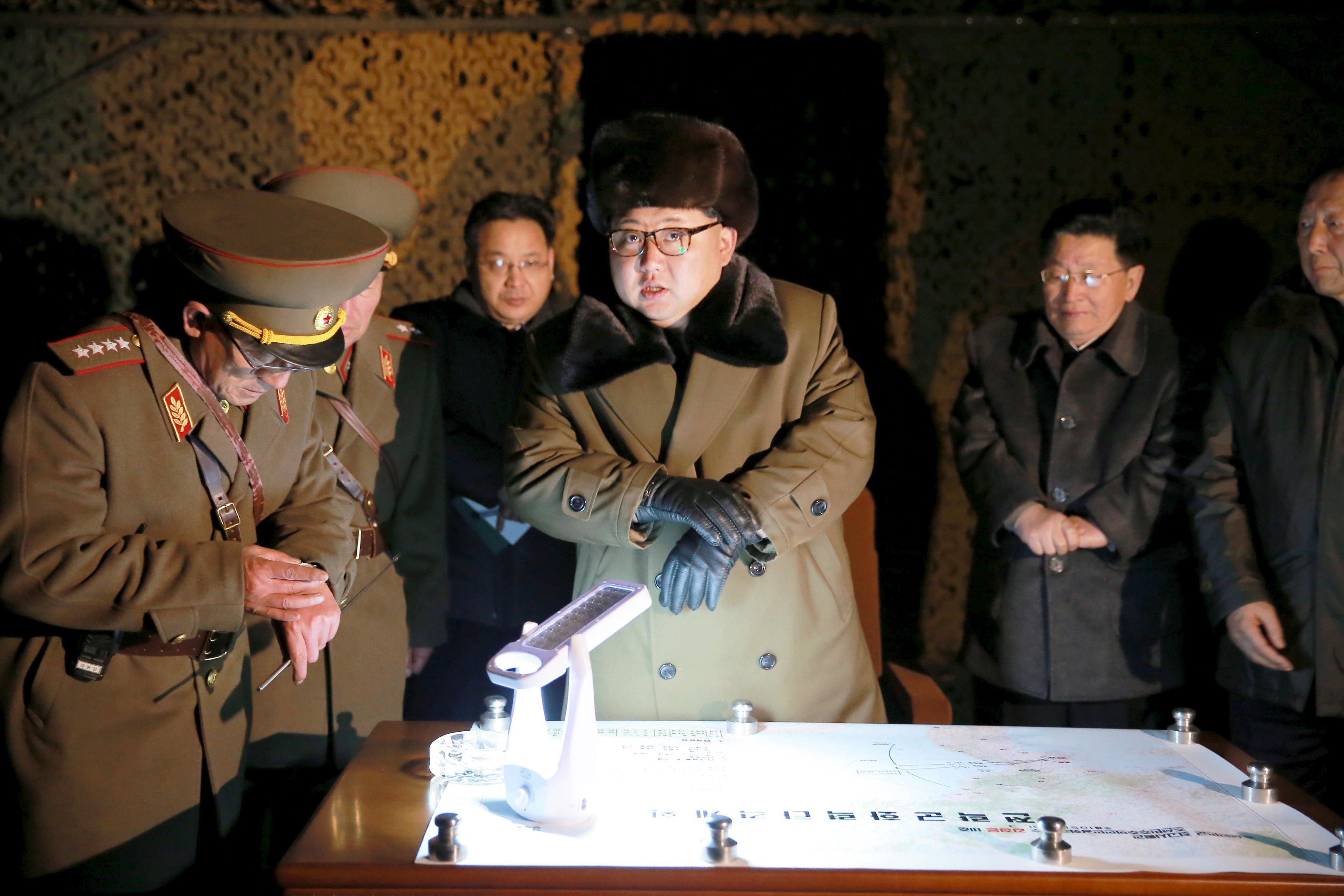 Lãnh đạo Triều Tiên Kim Jong-un liên tục đưa ra các tuyên bố về chương trình hạt nhân - Ảnh: Reuters