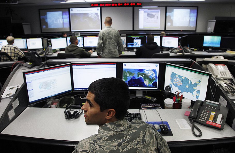 Mỹ sử dụng chiến tranh mạng để chống IS - Ảnh: Reuters