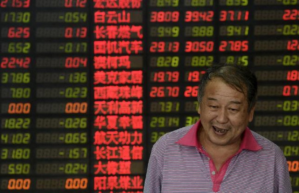 HSBC nhận định đà lao dốc của thị trường chứng khoán Trung Quốc sắp kết thúc - Ảnh: Reuters