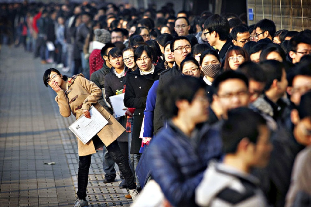 Doanh nghiệp Trung Quốc đang "dị ứng" với việc tuyển dụng - Ảnh: Reuters