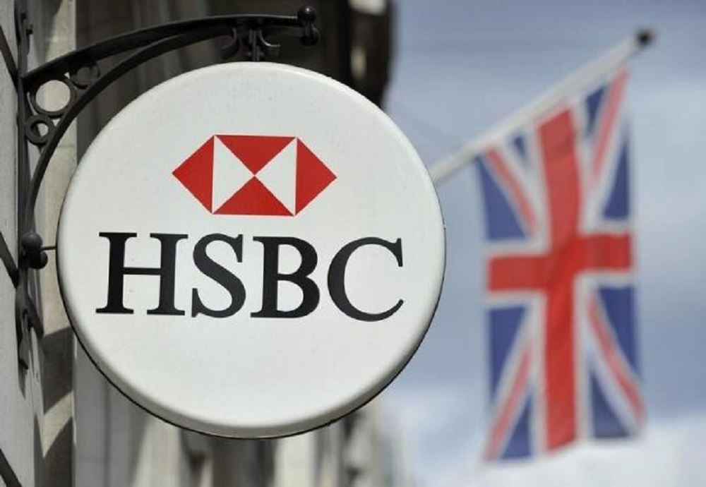 Ngân hàng HSBC, Barclays và Royal Bank of Scotland sẽ đóng cửa hàng trăm chi nhánh ở Anh - Ảnh: Reuters