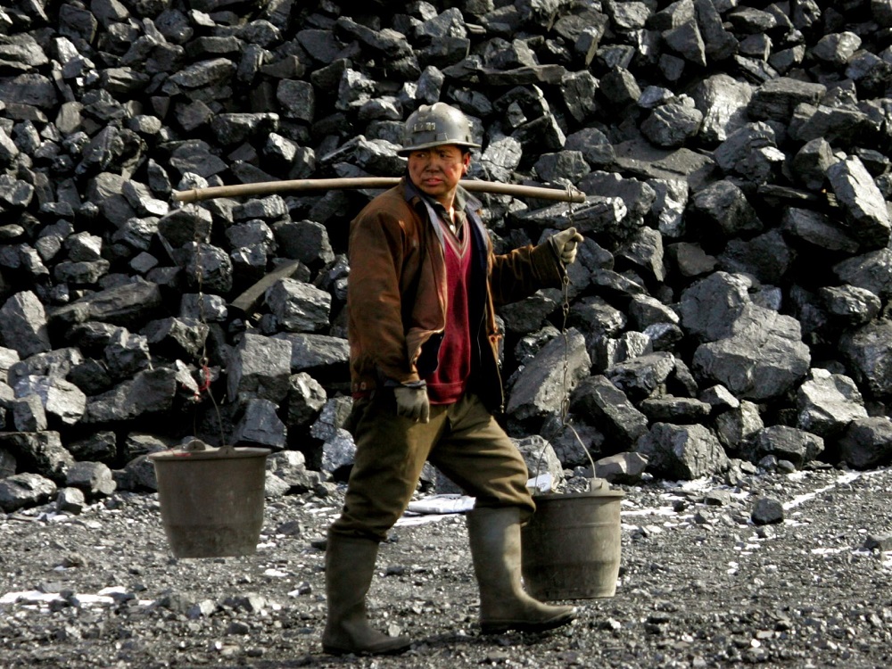 Công nhân Trung Quốc - Ảnh: Reuters