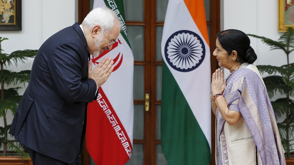 Iran và Ấn Độ tăng cường hợp tác giải quyết bài toán khó về cung - cầu dầu thế giới - Ảnh: Reuters
