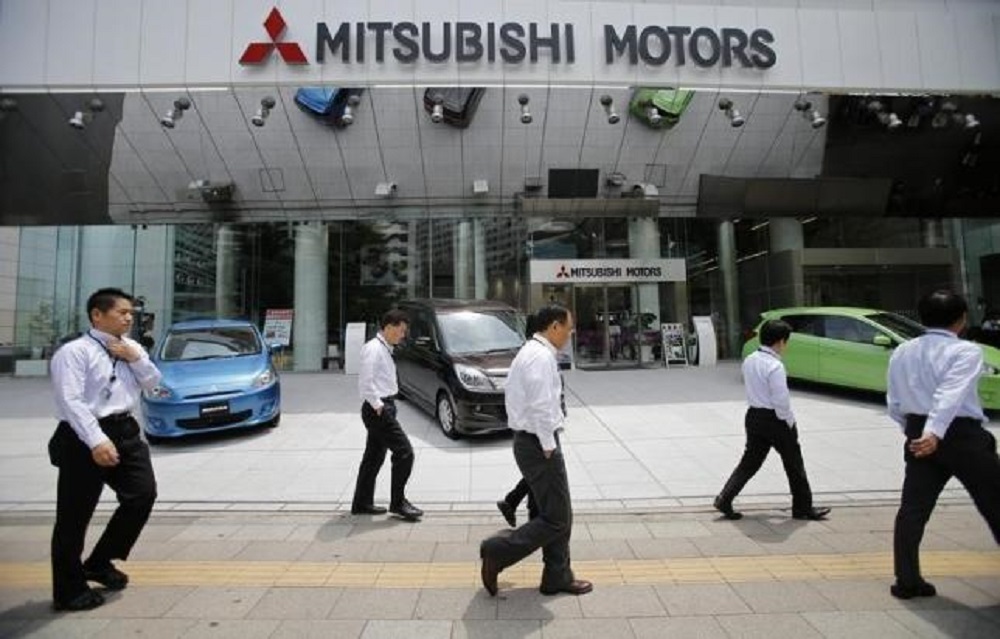 1/3 giá trị hãng xe Nhật Bản Mitsubishi Motors 'bốc hơi' sau vụ bê bối gian lận - Ảnh: Reuters