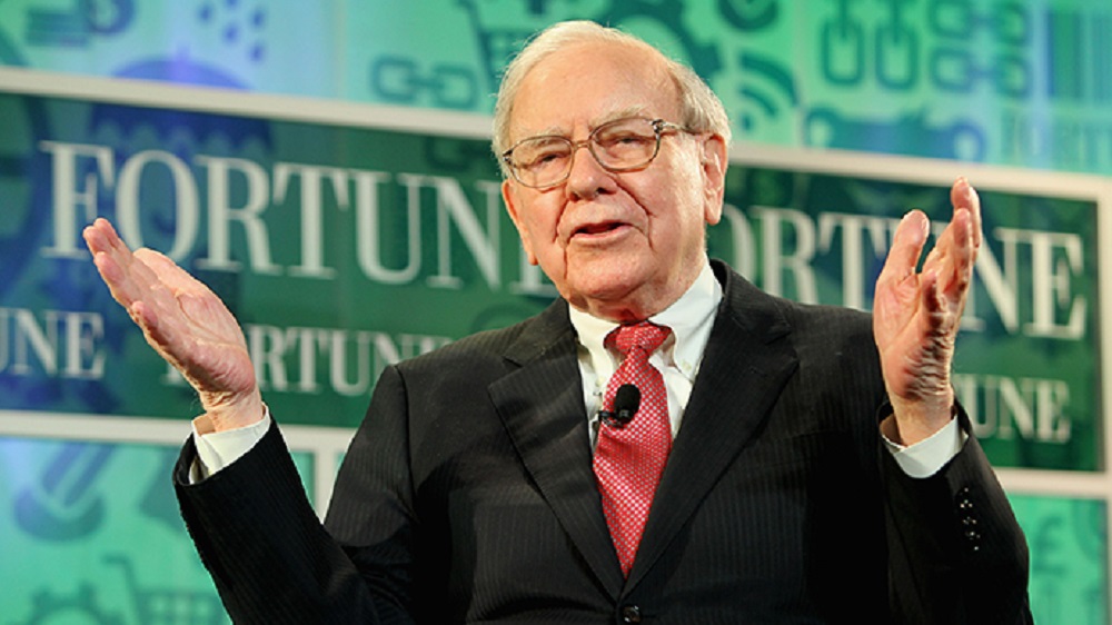 Nhà đầu tư Warren Buffett - Ảnh: AFP