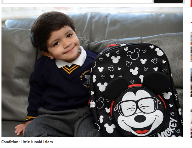 Junaid Islam không có hệ miễn dịch, mạng sống của cậu bé rất mong manh - Ảnh chụp màn hình Mirror 