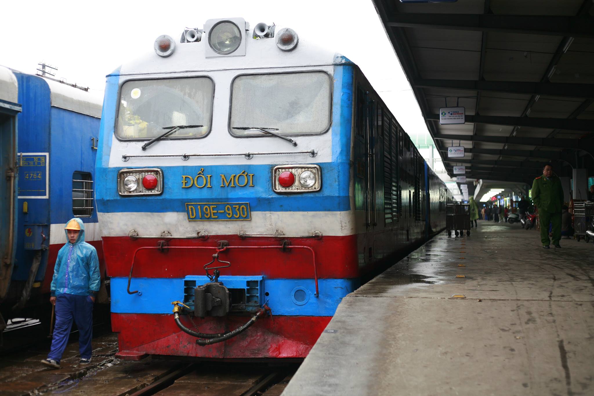 Lãnh đạo Đường sắt không nhận lỗi vụ mua toa tàu cũ từ Trung Quốc dù Bộ GTVT đã yêu cầu - Ảnh: Hải Thanh