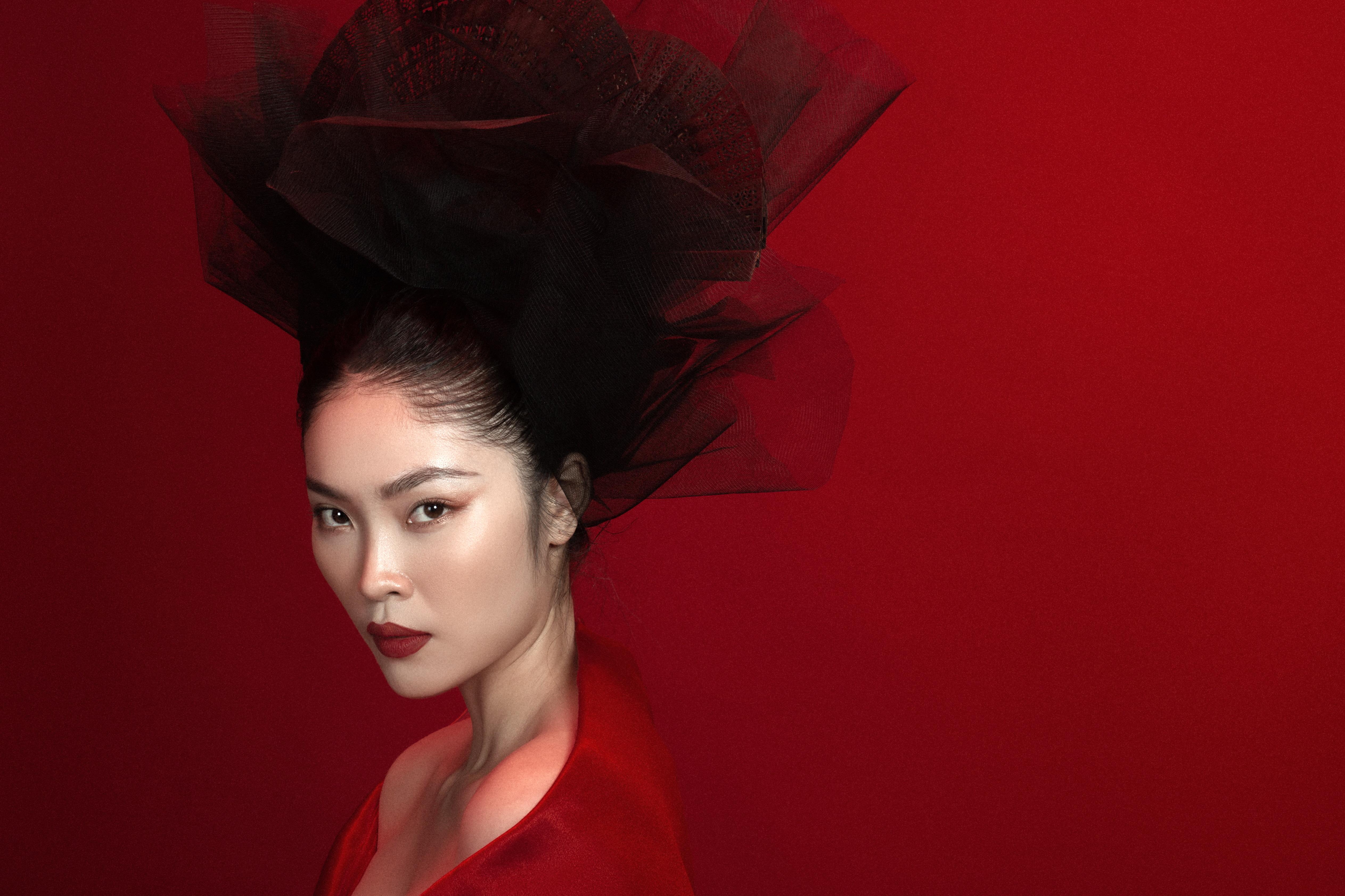 Nữ y tá Bella Hoàng Vũ tung bộ hình khiêu khích khó cưỡng