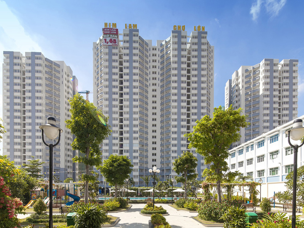 700 căn hộ GĐ I Him Lam Chợ Lớn đang được bàn giao. GĐ II đang được mở bán 160 căn 02 Block cuối cùng với giá chỉ 1,65 – 2 tỷ nhưng người mua được trả chậm 5 năm (chỉ từ 9 triệu đồng/tháng)