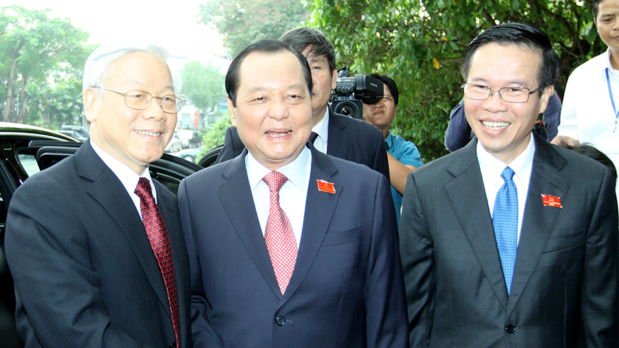 Tổng bí thư Nguyễn Phú Trọng, ông Lê Thanh Hải và ông Võ Văn Thưởng, Phó bí thư thường trực TP.HCM - Ảnh: Diệp Đức Minh
