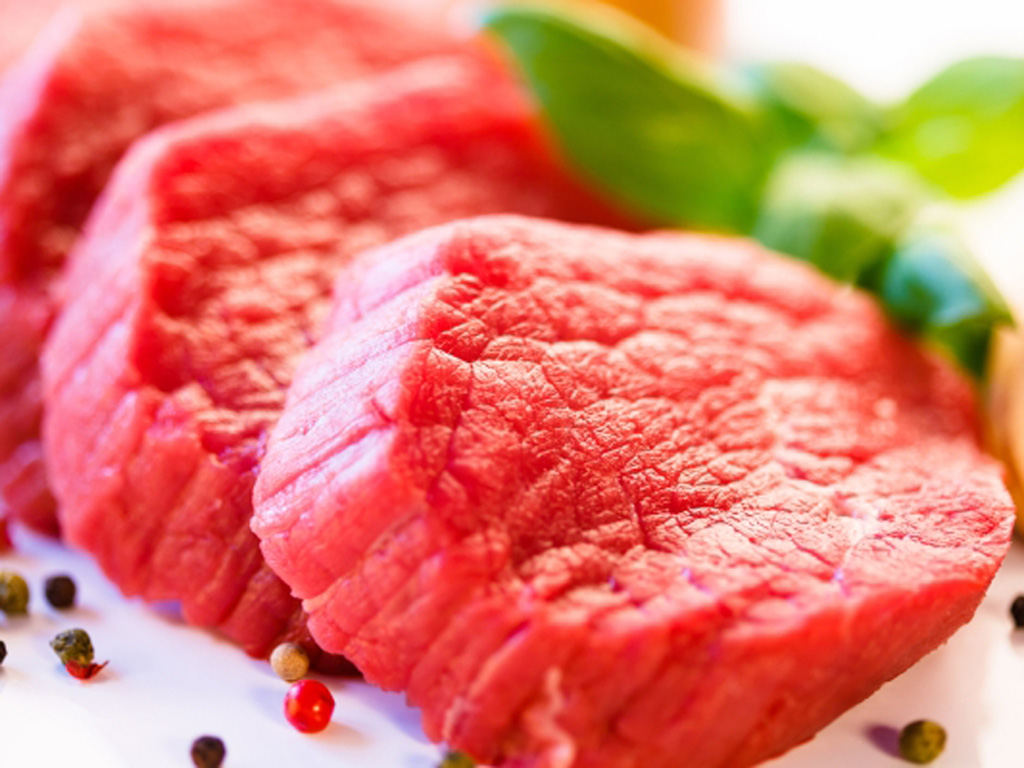 Theo Cơ quan nghiên cứu Ung thư quốc tế IARC thuộc WHO, những người ăn 100gr thịt đỏ mỗi ngày làm tăng nguy cơ ung thư 17%