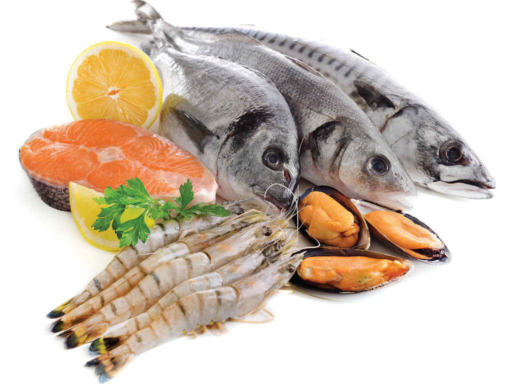 Cá và một số loại hải sản khác giàu chất kẽm - Ảnh: Shutterstock
